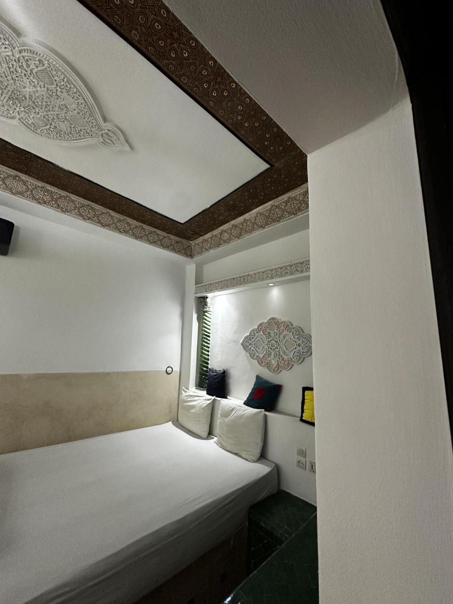 Riad Zohor Fez Buitenkant foto