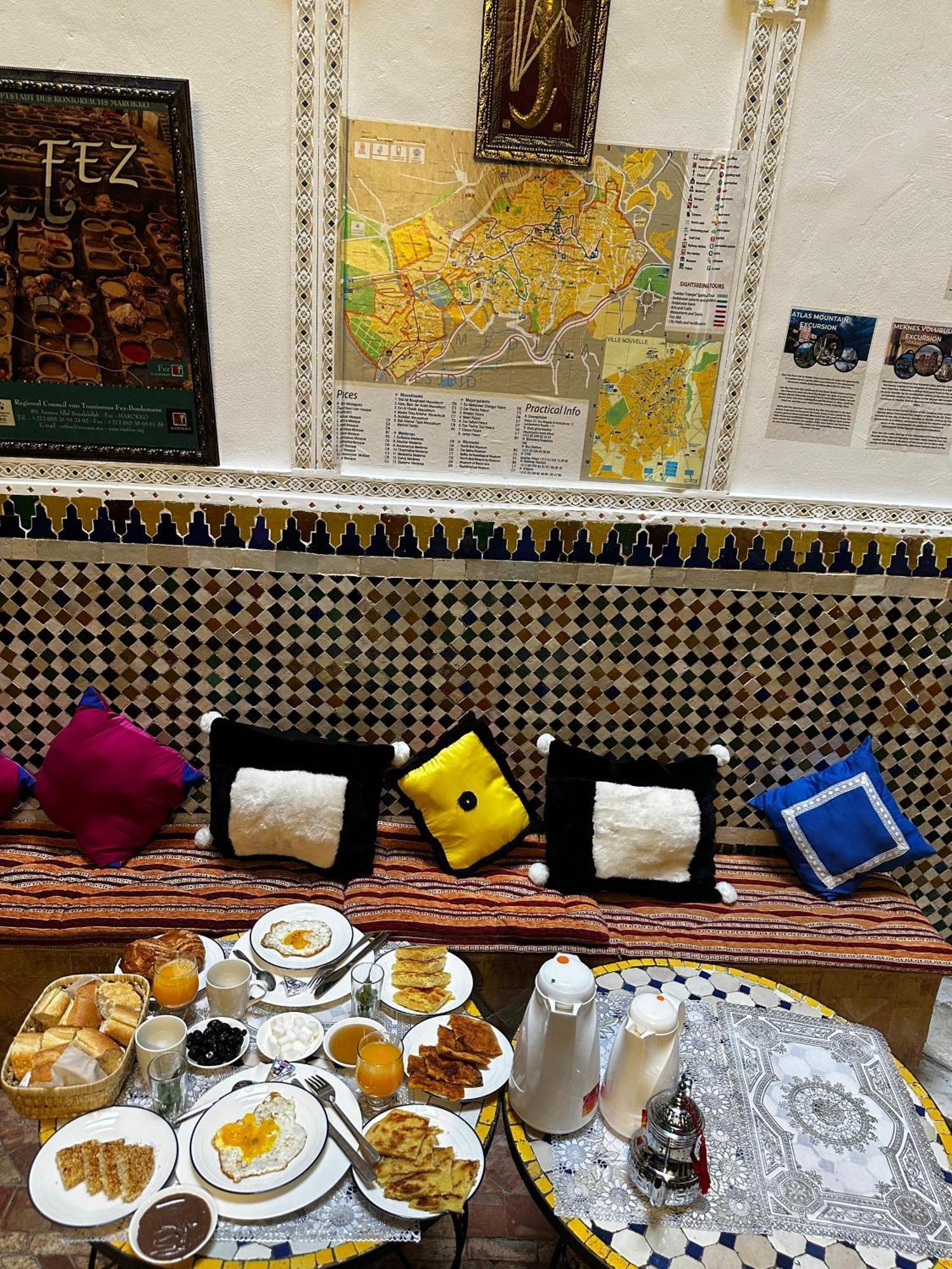 Riad Zohor Fez Buitenkant foto