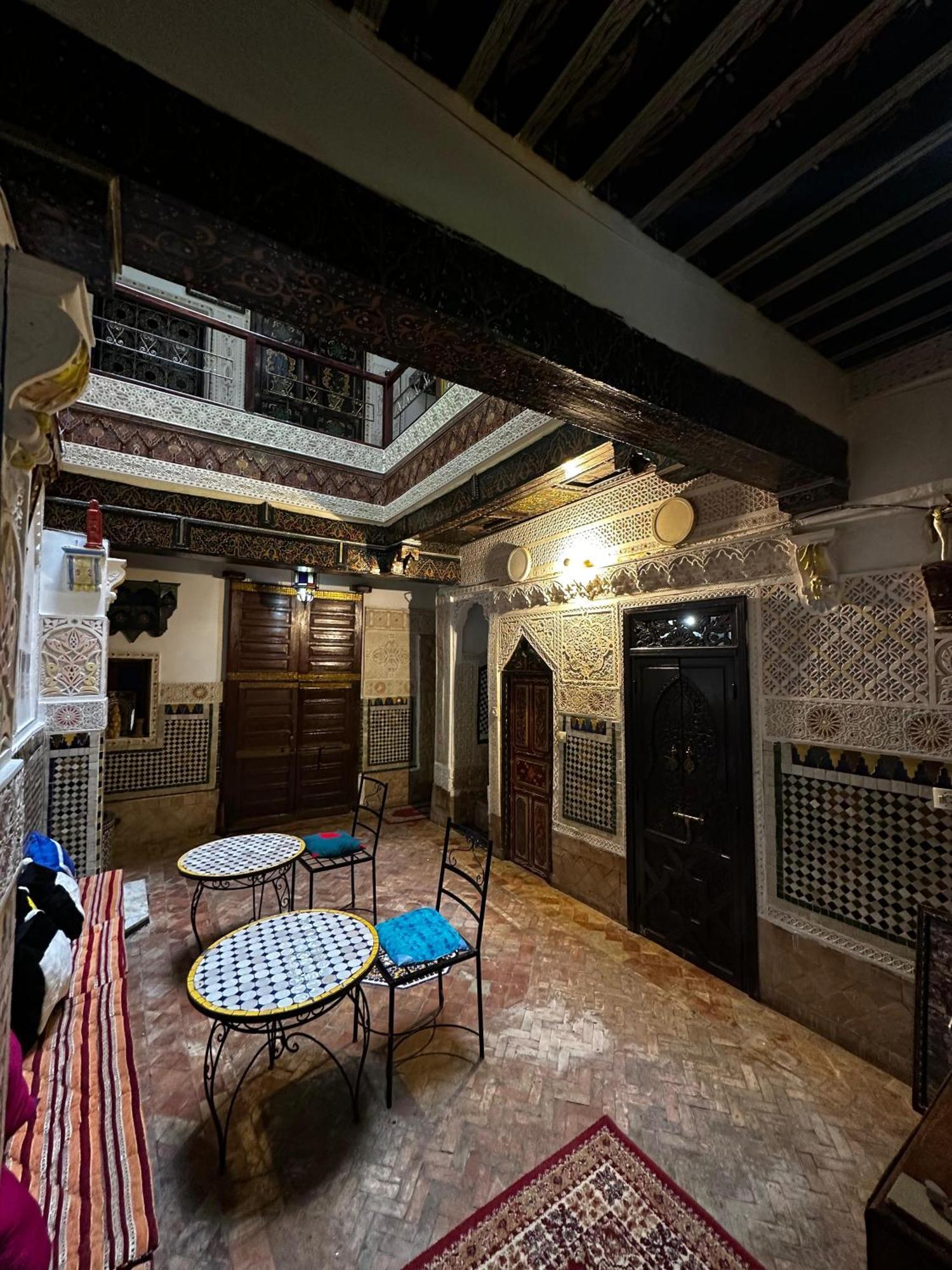 Riad Zohor Fez Buitenkant foto